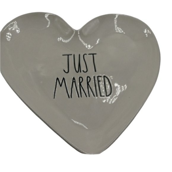 Rae Dunn Just Married White Heart Plate - Picture 1 of 8